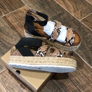 Snake skin espadrilles
